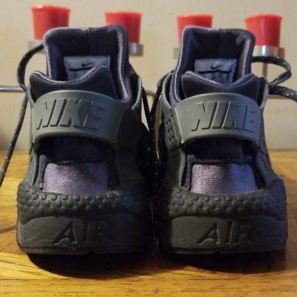 Nike Air Huarache. Size 10 - Picture 7 of 10